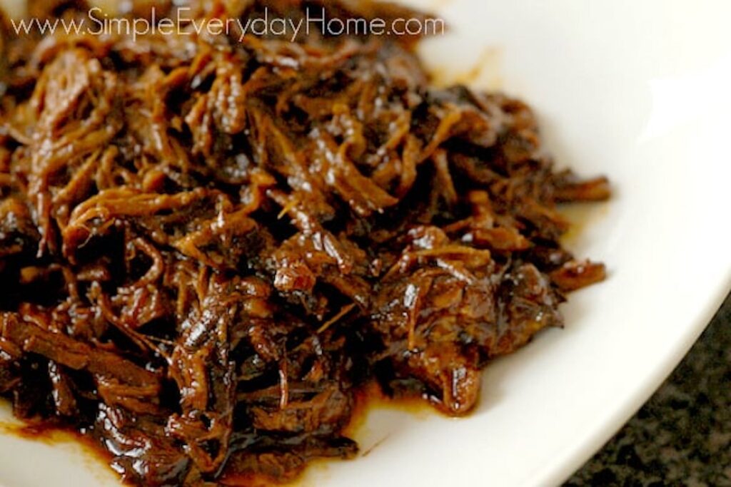 Bowl of shredded barbecue sauce