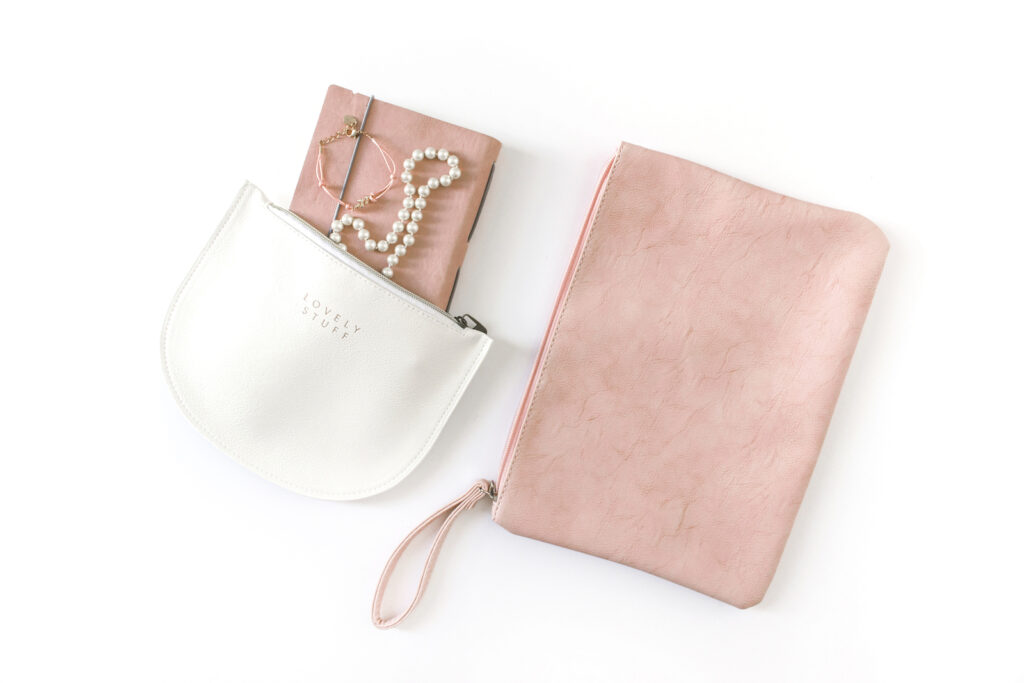 Leather pouches for organizing a purse