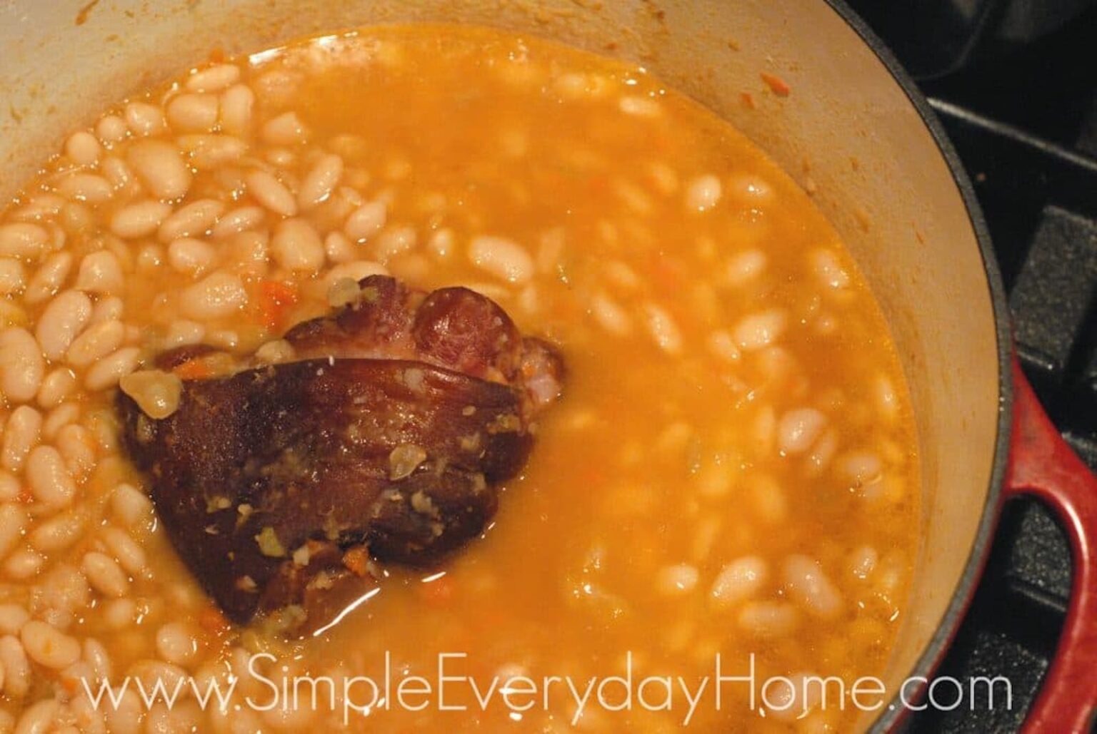 The Very Best Navy Bean Soup Simple Everyday Home   Best Navy Bean Soup Pot 1536x1029 